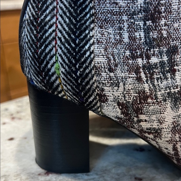 Coconuts by Matisse Black and White Women's Ankle Boots - Picture 5 of 6